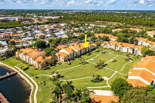 Wohnkomplexe in Hypoluxo, Palm Beach County