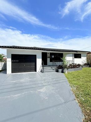 Miami Heights Trailer Park, Miami-Dade Countyのヴィラ