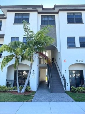 Residential complexes in Miami, Miami-Dade