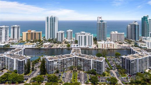 公寓楼  Hallandale Beach, Broward County