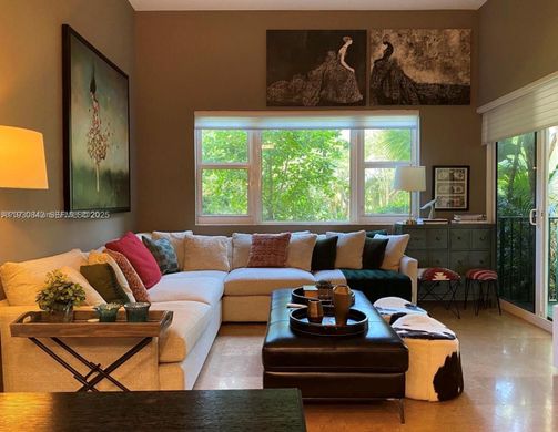 Жилой комплекс, Aventura, Miami-Dade County