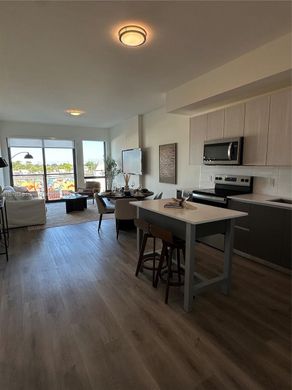 ‏בניין ב  Oakland Park, Broward County