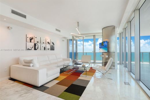 Residential complexes in Sunny Isles Beach, Miami-Dade