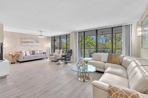 Residential complexes in Hollywood, Broward County