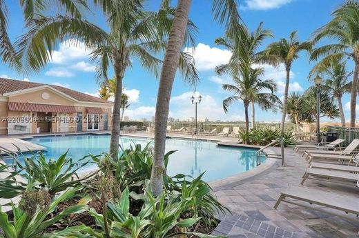 Residential complexes in Miami, Miami-Dade
