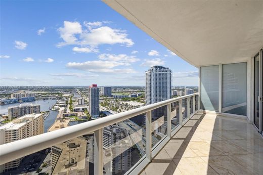 Жилой комплекс, Hallandale Beach, Broward County