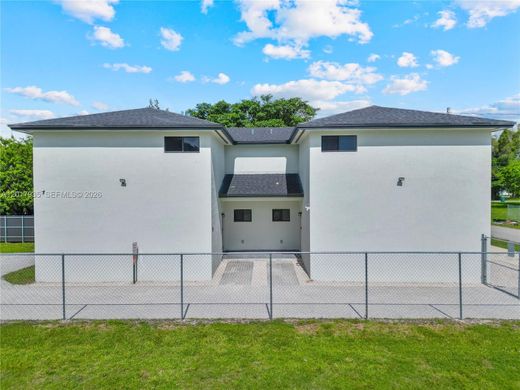 Townhouse in Miami, Miami-Dade