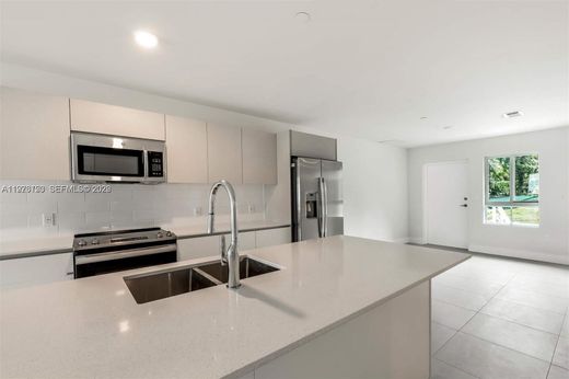 Residential complexes in Miami, Miami-Dade