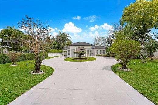 Villa in Miami Springs, Miami-Dade County