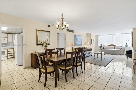 Komplex apartman Miami Beach, Miami-Dade County