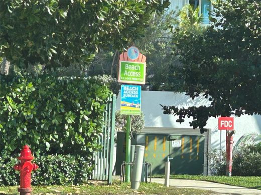 Residential complexes in Pompano Beach, Broward County