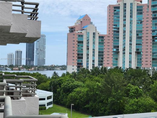 Жилой комплекс, Aventura, Miami-Dade County