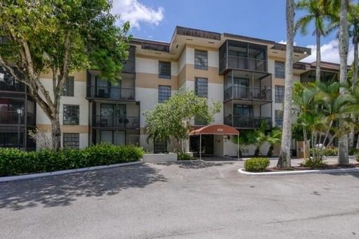 公寓楼  Lauderhill, Broward County