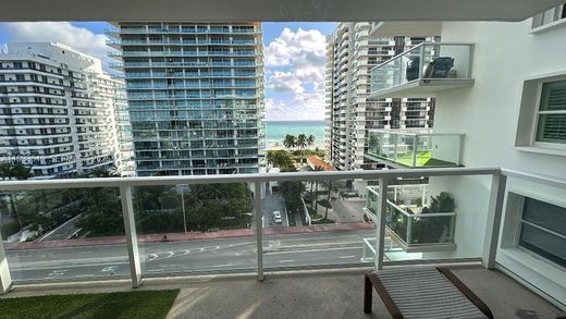 Residential complexes in Miami Beach, Miami-Dade