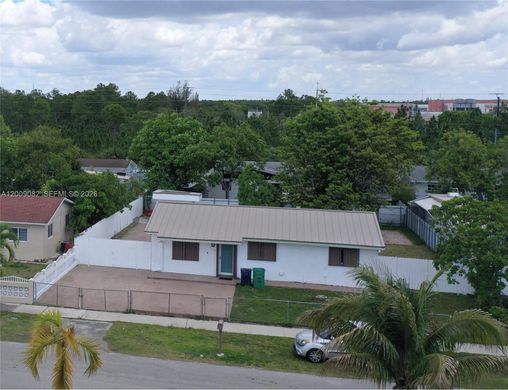 Villa - Miami, Miami-Dade County