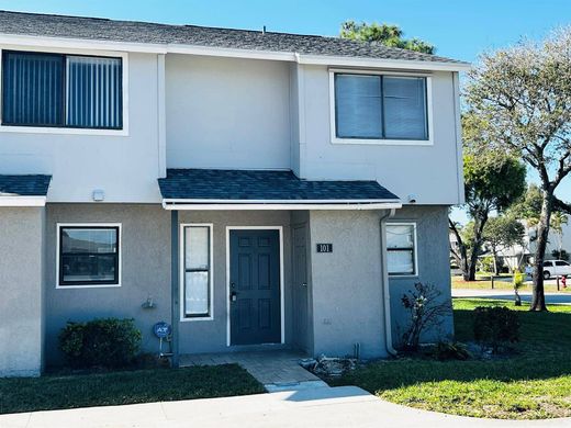 تاون هاوس ﻓﻲ Greenacres City, Palm Beach County