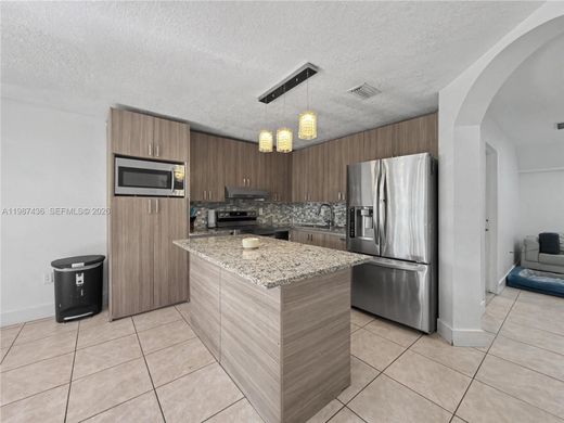 Вилла, Майами, Miami-Dade County