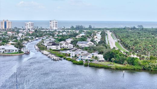 Townhouse in Hutchinson Island South, Saint Lucie County