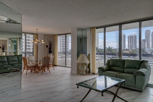 Wohnkomplexe in Aventura, Miami-Dade County