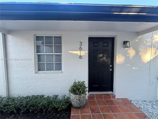 Жилой комплекс, Майами, Miami-Dade County