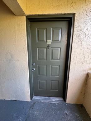 Residential complexes in Sunrise, Broward County