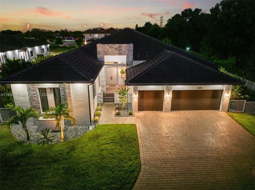 Villa in Southwest Ranches, Broward County