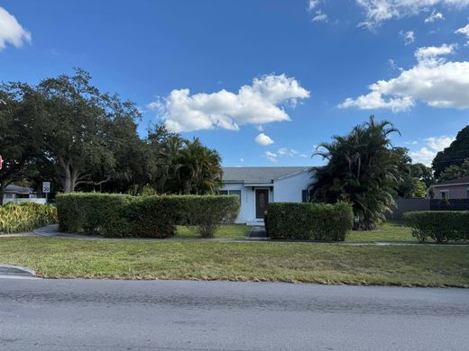 Villa en North Miami, Miami-Dade County