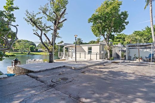 Villa Miami Lakes, Miami-Dade County