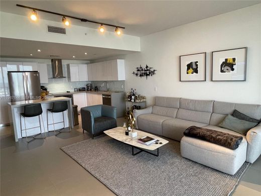 Complexes résidentiels à Miami, Comté de Miami-Dade