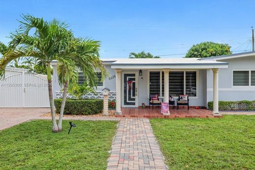 Villa in Hialeah, Miami-Dade County