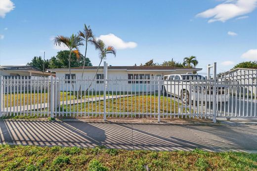 Villa Miami Gardens, Miami-Dade County