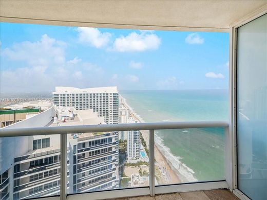 Complesso residenziale a Hallandale Beach, Broward County