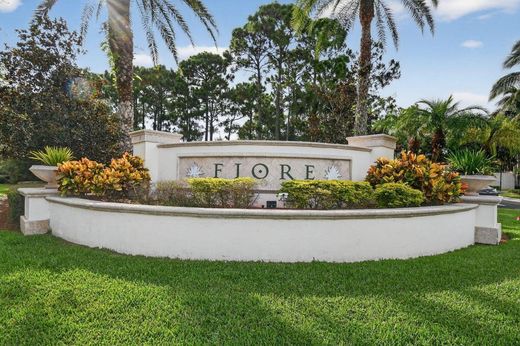 Residential complexes in Palm Beach Gardens, Palm Beach