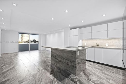 Komplex apartman Miami Beach, Miami-Dade County