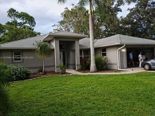 Villa in Bonita Springs, Lee County