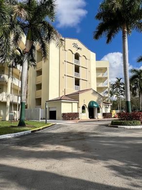 Residential complexes in Doral, Miami-Dade