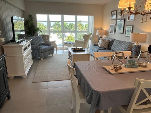 Residential complexes in Pompano Beach, Broward County