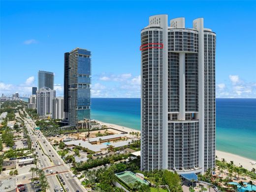 Residential complexes in Sunny Isles Beach, Miami-Dade