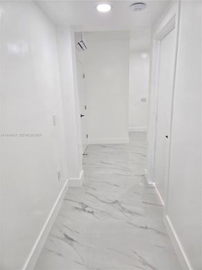 Βίλα σε North Miami, Miami-Dade County