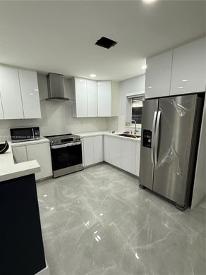 빌라 / Miami Gardens, Miami-Dade County