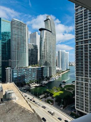 Komplex apartman Miami, Miami-Dade County