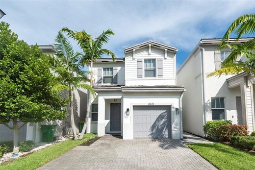 Villa in Tamarac, Broward County