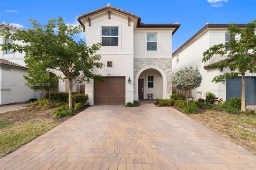Villa in North Miami, Miami-Dade County