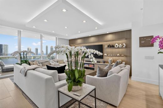 Residential complexes in Aventura, Miami-Dade