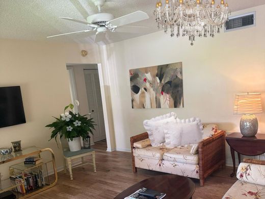 Residential complexes in Aventura, Miami-Dade