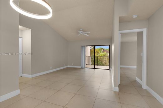 Residential complexes in Plantation, Broward County