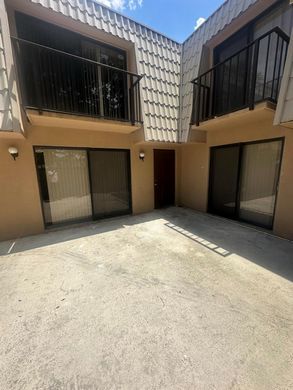 Αστικό ακίνητο σε West Palm Beach, Palm Beach County