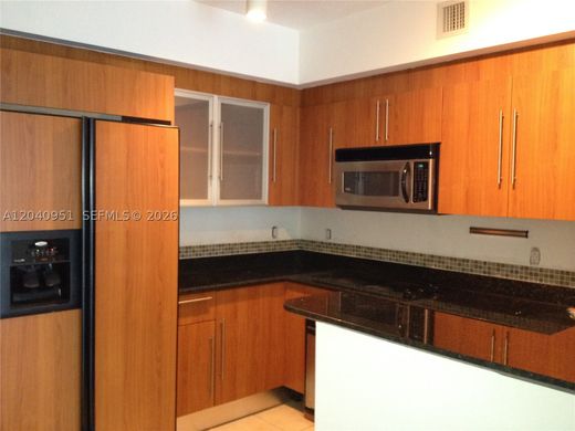 Residential complexes in Miami, Miami-Dade