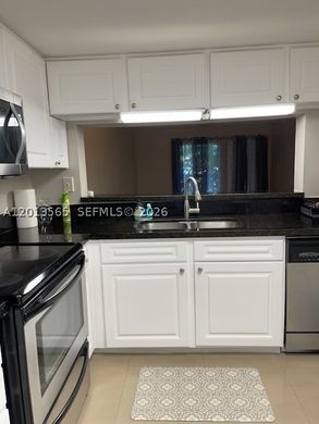 Residential complexes in Pembroke Pines, Broward County