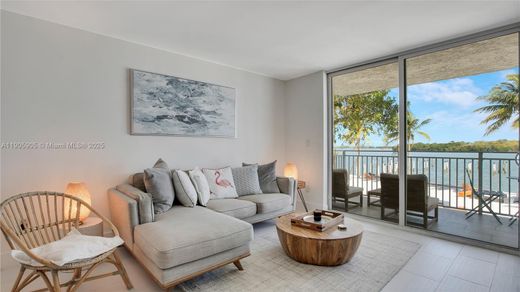 Kamienica w Miami, Miami-Dade County